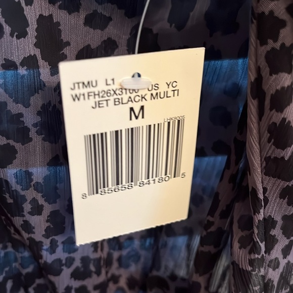 Women’s Guess Blouse - Picture 4 of 5